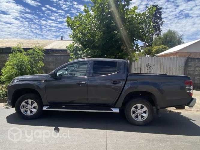 Mitsubishi l200 2022