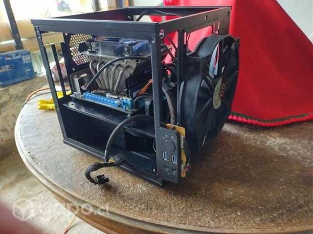 PC tecnología ITX (gabinete mini ITX Thermaltake