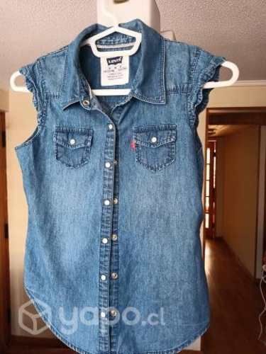 Ropa Levi's y Cacao