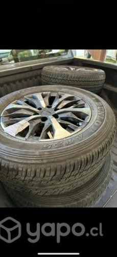 Neumaticos 255/60 con llanta R18