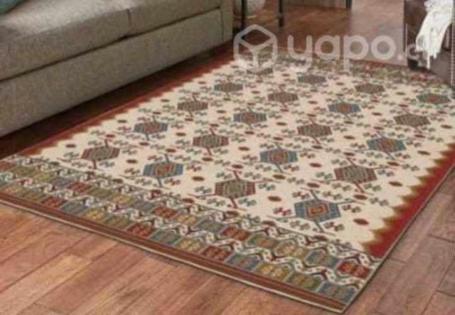 Hermosa alfombra impecable