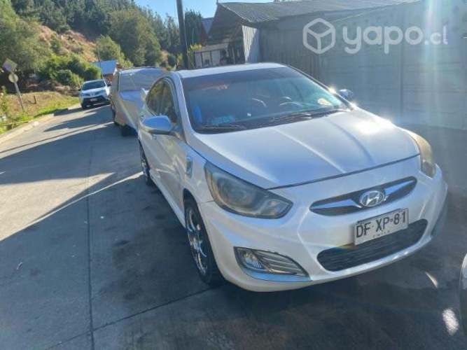 Hyundai accent RB 2011