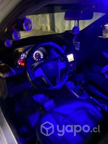 Hyundai accent RB 2011