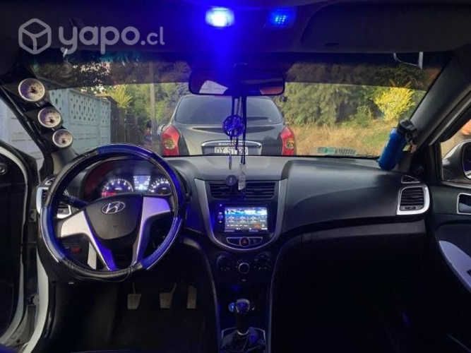 Hyundai accent RB 2011