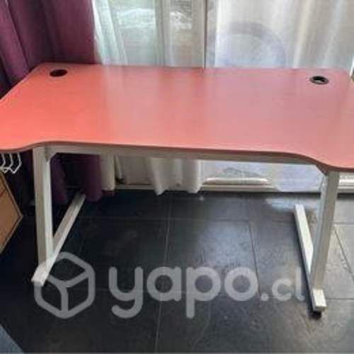 Escritorio + silla gamer rosado