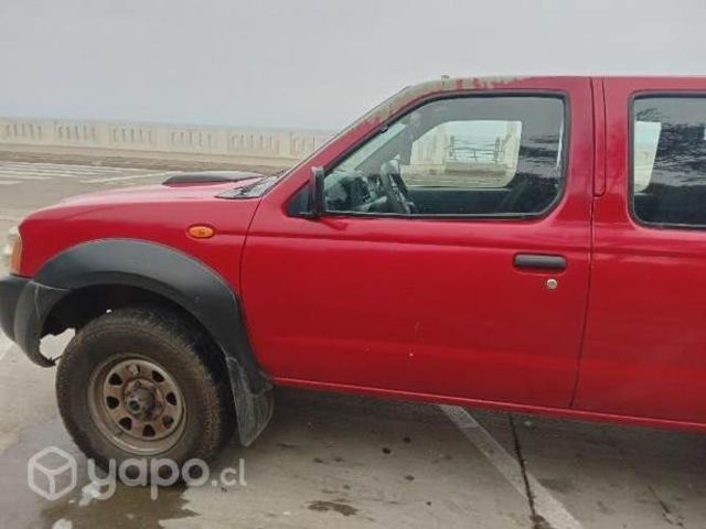 Se vende camioneta Nissan terrano 4x4 2012