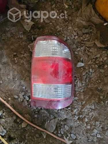 Foco trasero nissan pathfinder 2004
