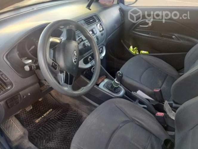 Kia motors rio 2013
