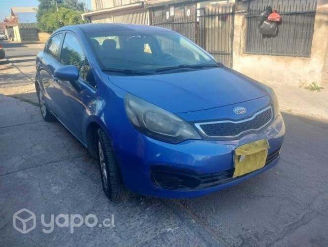 Kia motors rio 2013