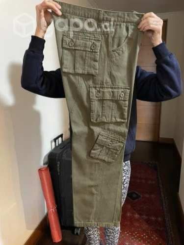 Pantalon cargo-verde