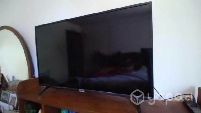 Televisor Smart TV TCL 40"