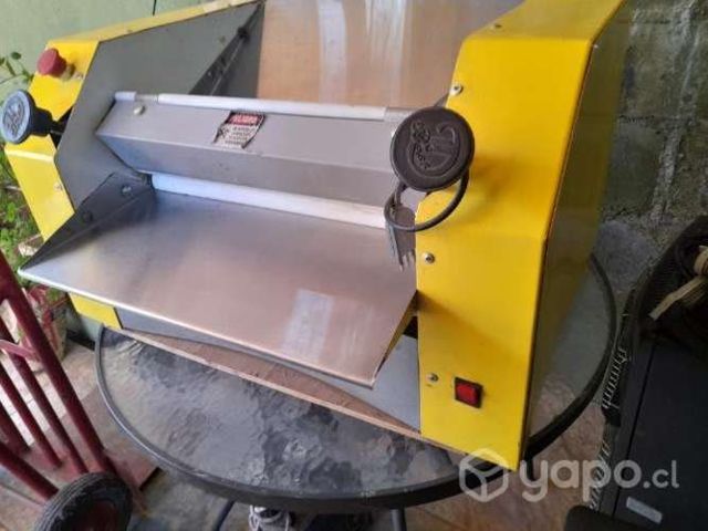 Sobadora semi nueva en buen estado.