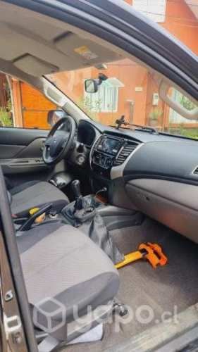 Camioneta L200 KATANA CRT 4X4 2.4