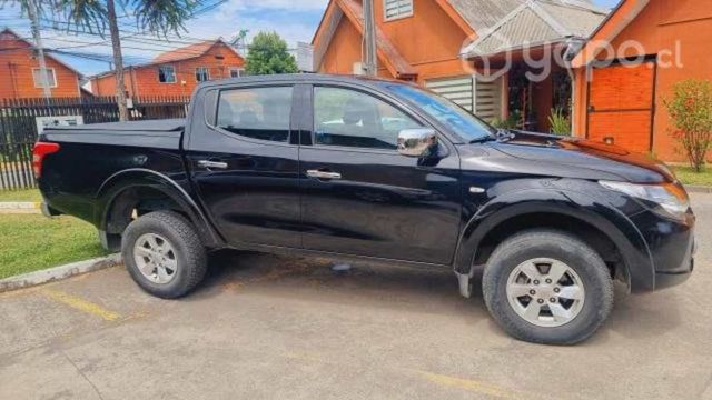 Camioneta L200 KATANA CRT 4X4 2.4