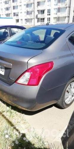 Se vende, Nissan Versa advance 2013
