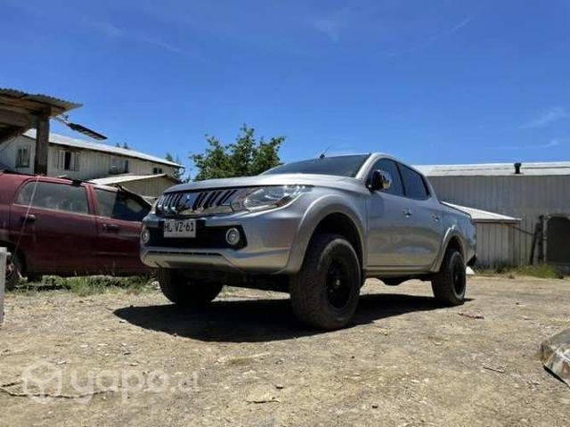 Mitsubishi l200 Dakar