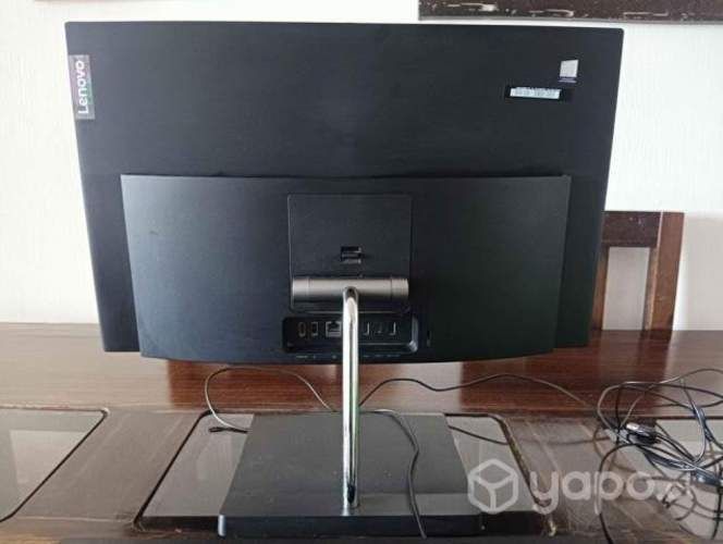 PC All In One Lenovo v60a - Intel Core i5