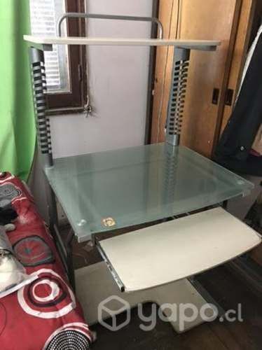 Escritorio metal y vidrio pavonado