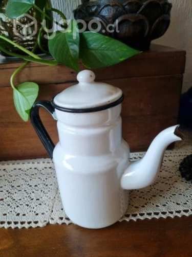 Maravillosa cafetera enlozada antigua