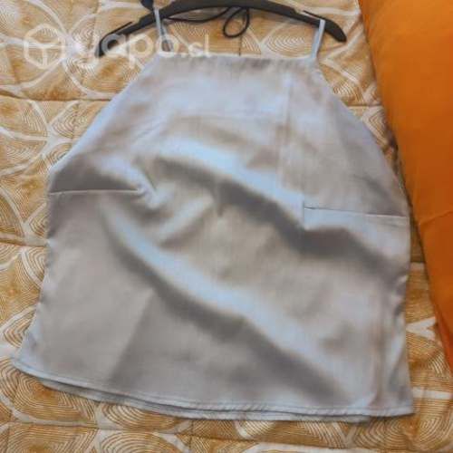 Blusa de seda gris-plata