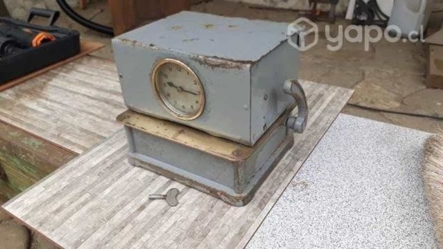 Reloj de control de fábrica