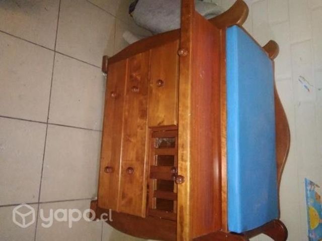 Vendo cómoda con mudado Cuja