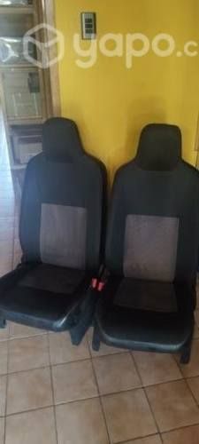 Asientos delanteros Suzuki expreso