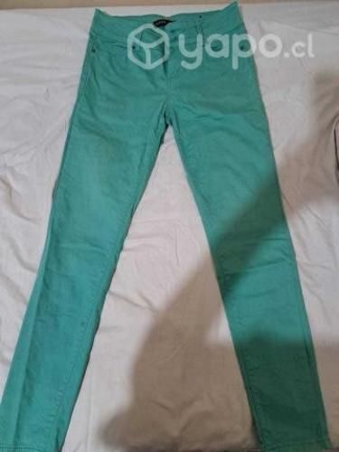 Pantalon talla 40 usado