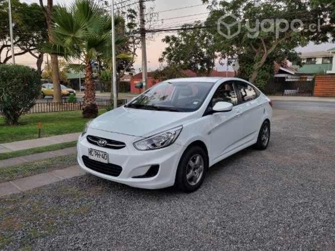 Hyundai accent 2015