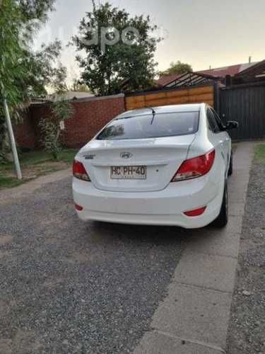Hyundai accent 2015