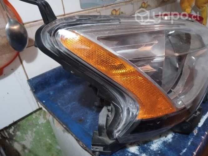 Foco derecho nizzan sentra 2012 - 2019