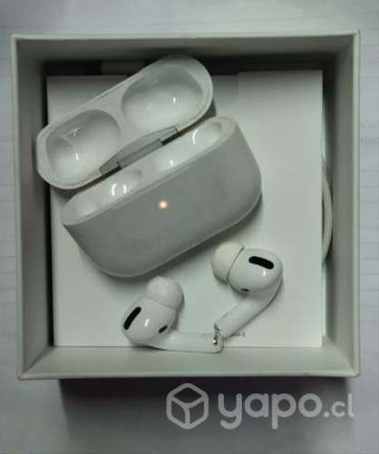 Audífonos Apple AirPods Pro MagSafe white