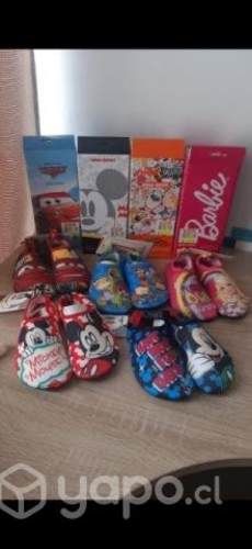 Zapatos para playa o piscina.