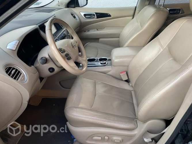 Nissan pathfinder 2015