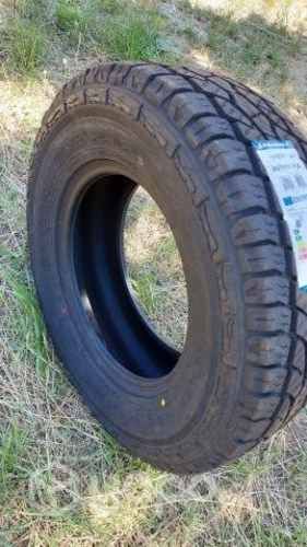 Neumáticos nuevos 245/70 R TRIANGLE