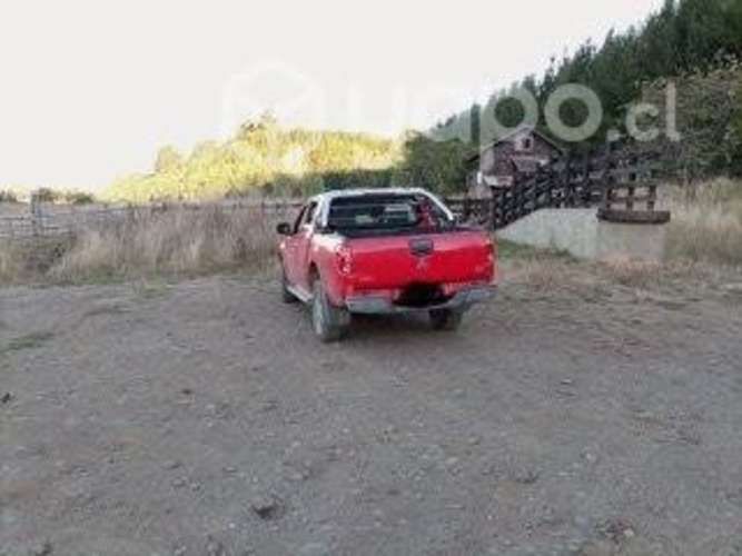 Mitsubishi l200 2015