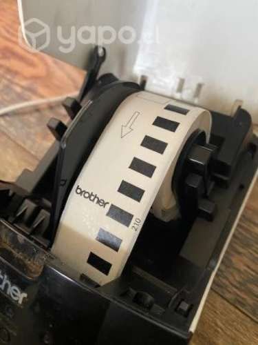 Impresora de etiquetas profesional Brother QL 710W
