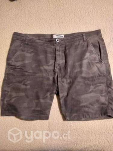 Short Bermuda Americanino talla 50 (XL)