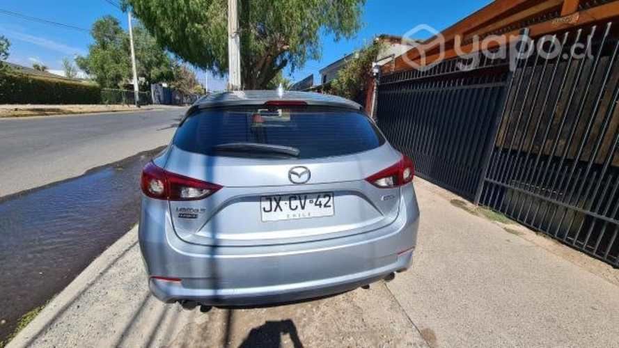 Mazda 3 hatchback 2.0