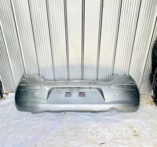 Parachoque trasero nissan march