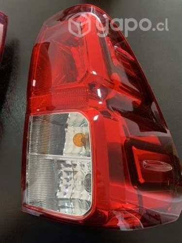 Focos posterior original Hilux DX 2023