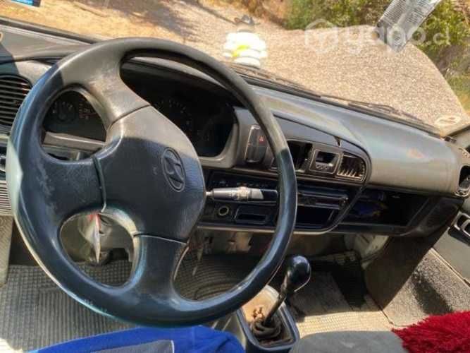 Camioneta con tolva 100% operativa