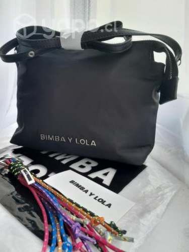 Cartera Bimba Y Lola 26x19cm nueva (con llavero)