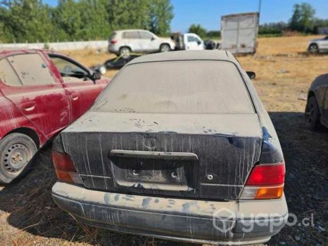 Maleta toyota tercel 1995