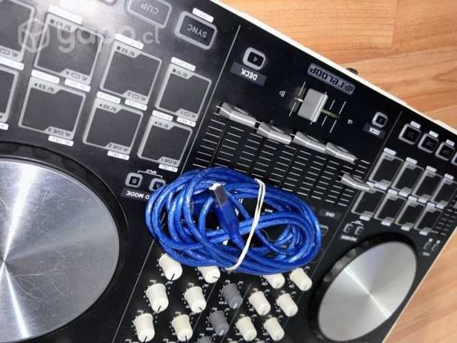 Controladora Reloop Beatmix4