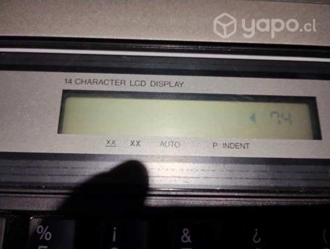 Máquina de escribir funcionando