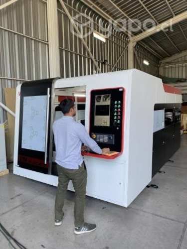 Maquina de Corte Laser Fibra CNC