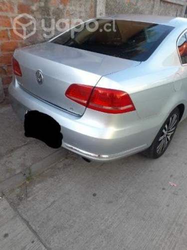 VOLKSWAGEN PASSAT 2013