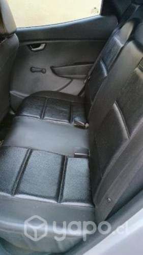 Se vende Hyundai eon