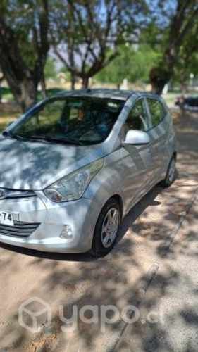 Se vende Hyundai eon